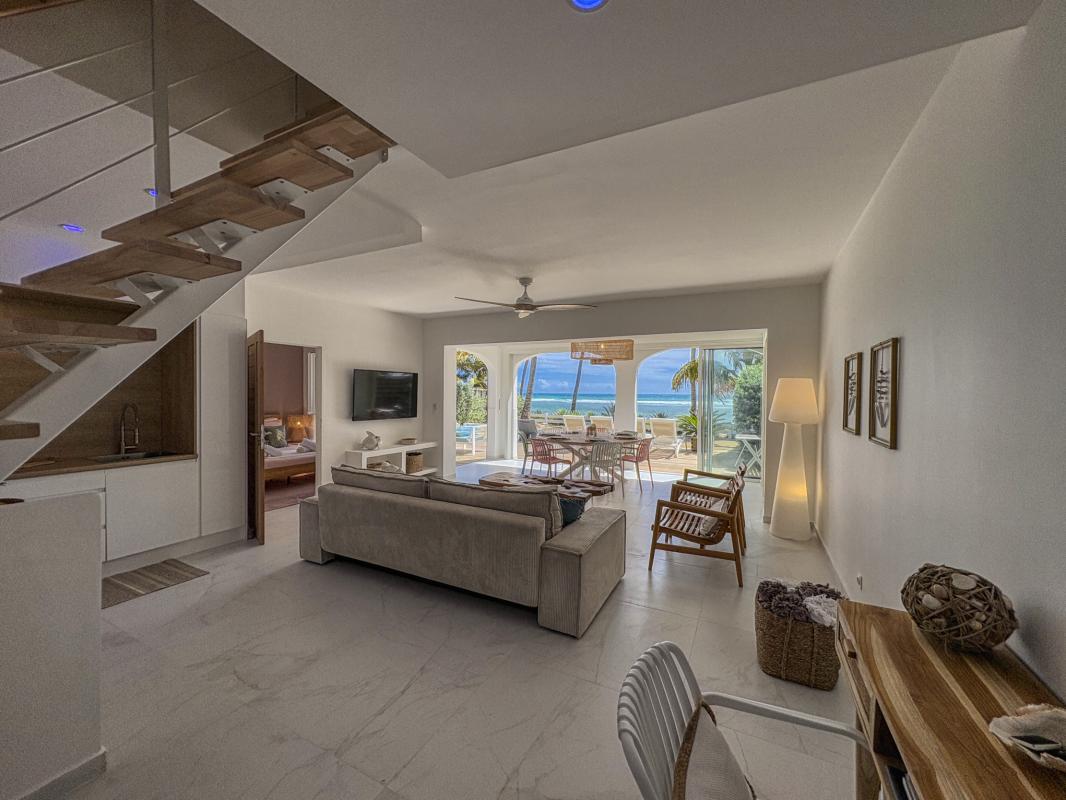 16.Location villa pied dans l'eau Saint François Guadeloupe_Salon